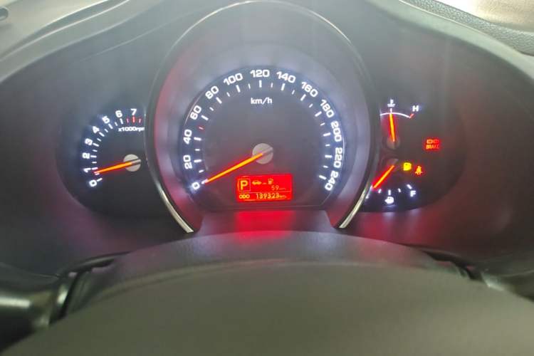 Used Kia Sportage R 2012 2.0L Automatic Two-Wheel Drive GLS Instrument Cluster