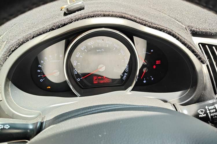 Used Kia Sportage R 2012 2.0L Automatic Two-Wheel Drive GLS Instrument Cluster