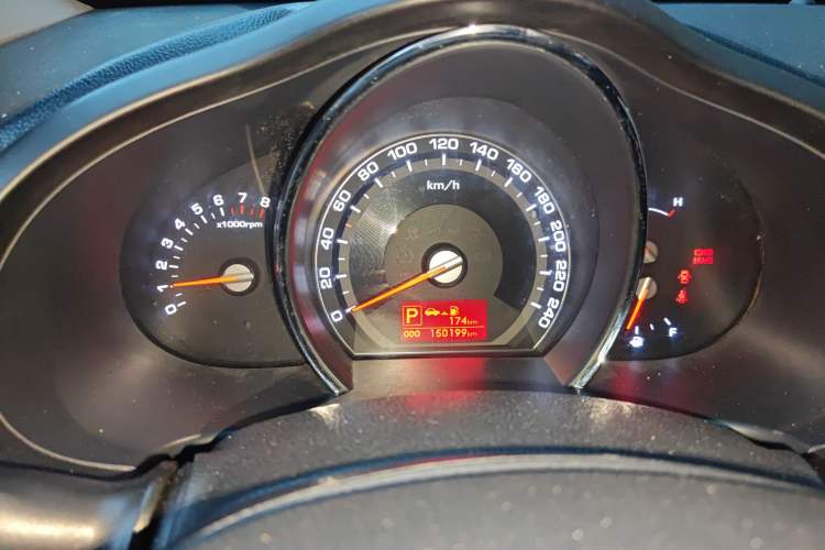 Used Kia Sportage R 2012 2.0L Automatic Two-Wheel Drive GLS Instrument Cluster