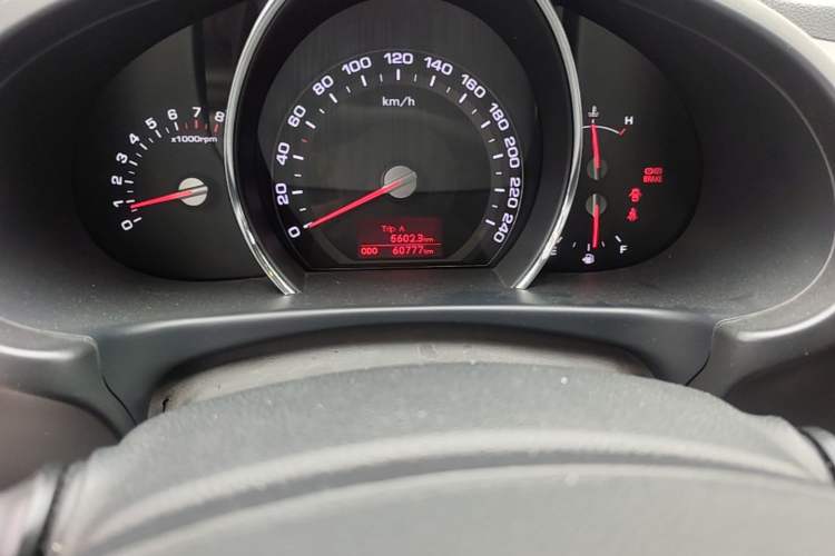 Used Kia Sportage R 2012 2.0L Manual Two-Wheel Drive GLS Instrument Cluster