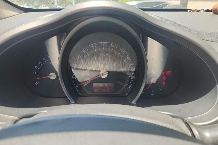 Used Kia Sportage R 2012 2.0L Manual Two-Wheel Drive GL Trim Instrument Cluster