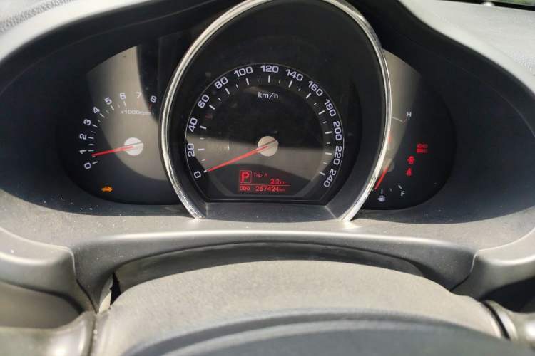 Used Kia Sportage R 2012 2.0L Automatic Two-Wheel Drive GLS Instrument Cluster