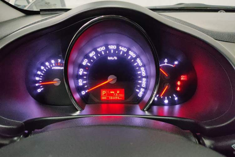 Used Kia Sportage R 2012 2.0L Automatic Two-Wheel Drive GLS Instrument Cluster
