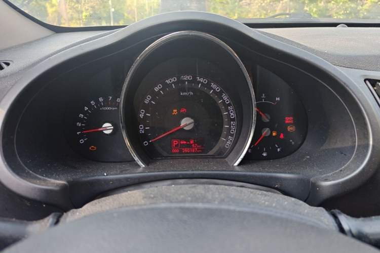 Used Kia Sportage R 2012 2.0L Automatic Two-Wheel Drive GLS Instrument Cluster