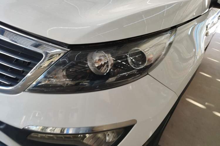 Used Kia Sportage R 2012 2.0L Automatic Two-Wheel Drive GL Trim Left Front Headlight