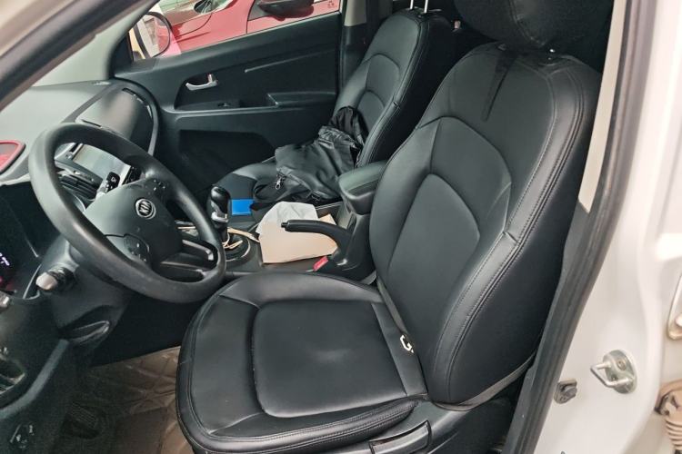 Used Kia Sportage R 2012 2.0L Manual Two-Wheel Drive GL Trim Left Front Seat