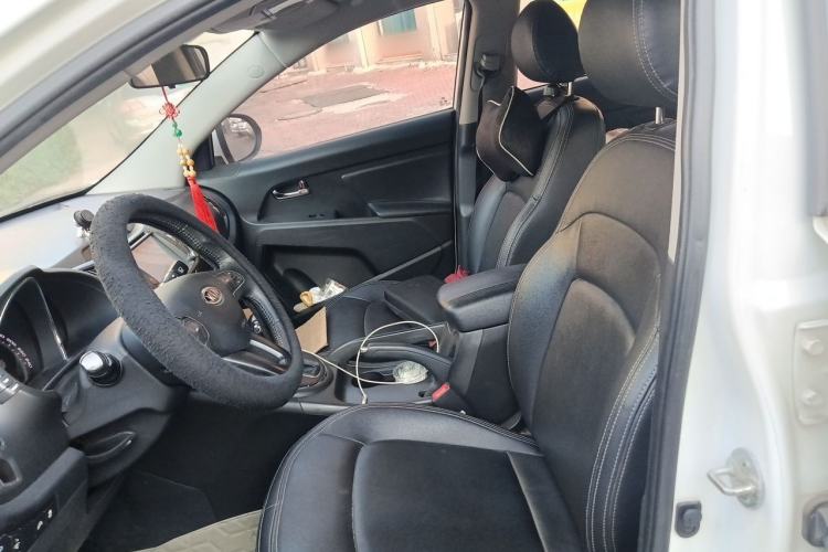 Used Kia Sportage R 2012 2.0L Automatic Two-Wheel Drive GLS Left Front Seat