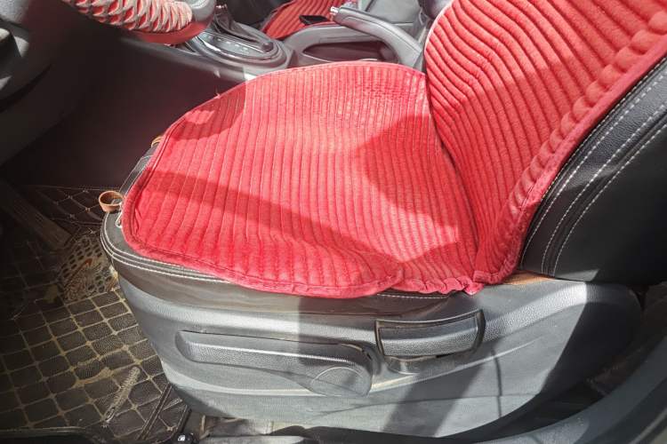 Used Kia Sportage R 2012 2.0L Automatic Two-Wheel Drive GLS Left Front Seat