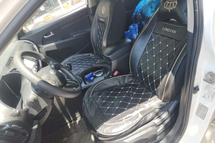Used Kia Sportage R 2012 2.0L Manual Two-Wheel Drive GL Trim Left Front Seat