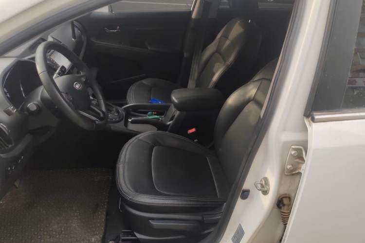 Used Kia Sportage R 2012 2.0L Automatic Two-Wheel Drive NAVI Left Front Seat