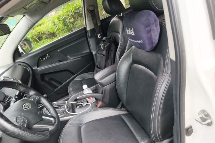 Used Kia Sportage R 2012 2.0L Automatic Two-Wheel Drive GLS Left Front Seat