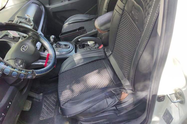 Used Kia Sportage R 2012 2.0L Automatic Two-Wheel Drive GLS Left Front Seat