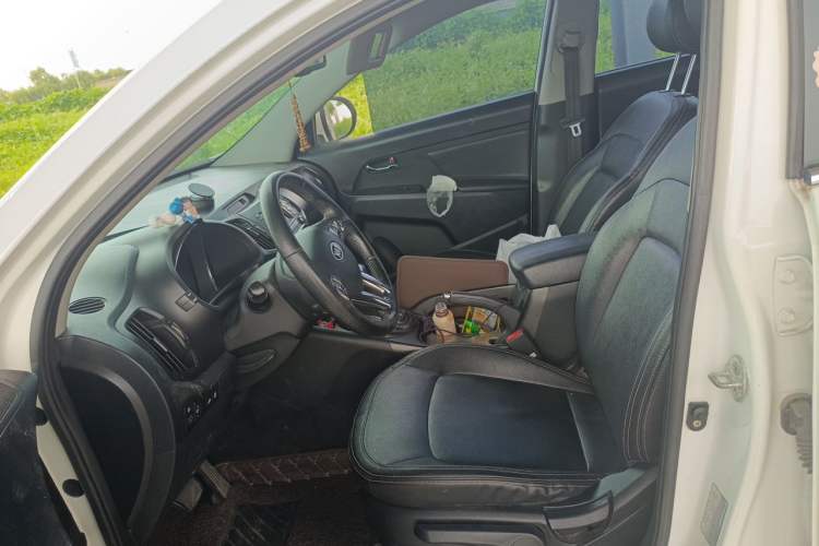 Used Kia Sportage R 2012 2.0L Automatic Two-Wheel Drive GLS Left Front Seat