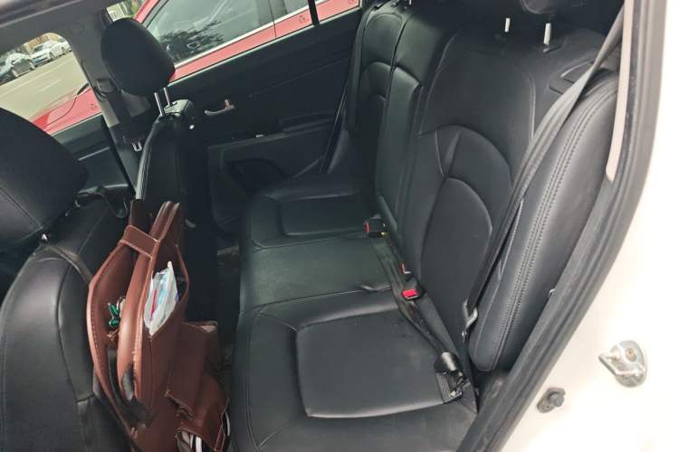 Used Kia Sportage R 2012 2.0L Manual Two-Wheel Drive GL Trim Left Rear Seat