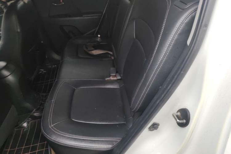 Used Kia Sportage R 2012 2.0L Automatic Two-Wheel Drive NAVI Left Rear Seat