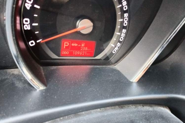 Used Kia Sportage R 2012 2.0L Automatic Two-Wheel Drive GLS Odometer Close Up