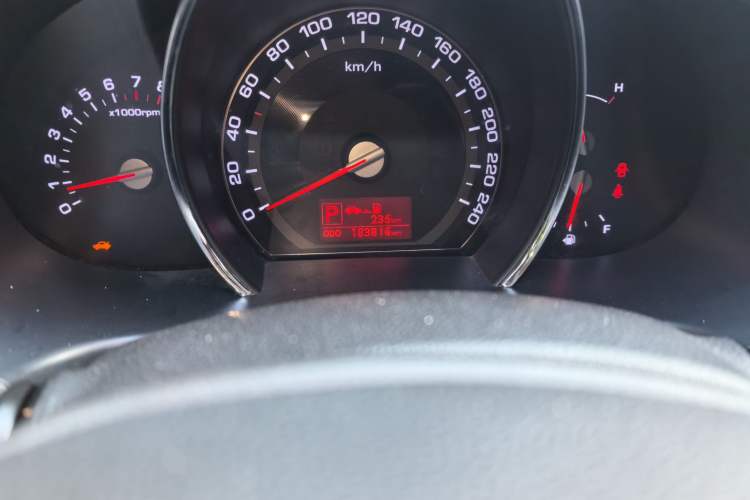 Used Kia Sportage R 2012 2.0L Automatic Two-Wheel Drive NAVI Odometer Close Up