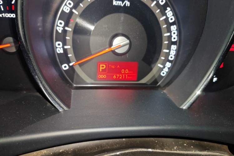 Used Kia Sportage R 2012 2.0L Automatic Two-Wheel Drive GLS Odometer Close Up