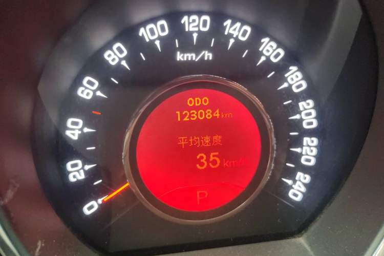 Used Kia Sportage R 2012 2.0L Automatic Two-Wheel Drive NAVI Odometer Close Up
