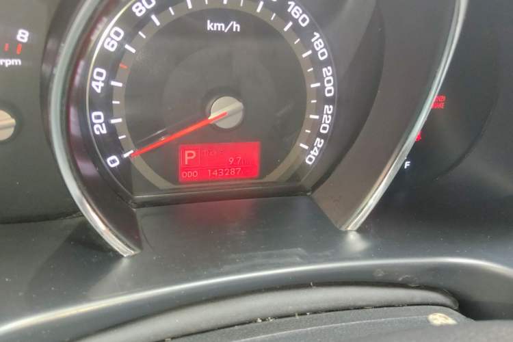 Used Kia Sportage R 2012 2.0L Automatic Two-Wheel Drive GLS Odometer Close Up