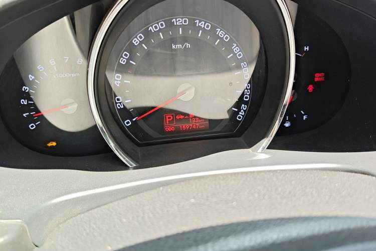 Used Kia Sportage R 2012 2.0L Automatic Two-Wheel Drive GLS Odometer Close Up