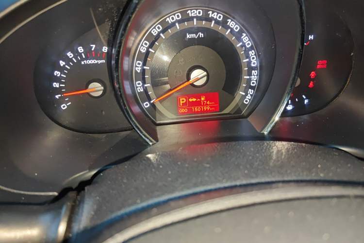 Used Kia Sportage R 2012 2.0L Automatic Two-Wheel Drive GLS Odometer Close Up