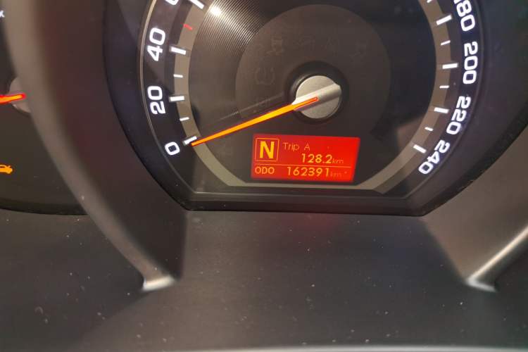 Used Kia Sportage R 2012 2.0L Automatic Two-Wheel Drive GL Trim Odometer Close Up
