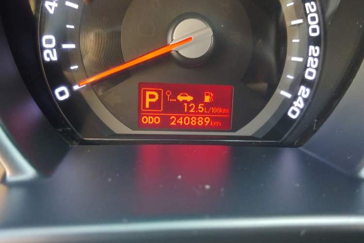 Used Kia Sportage R 2012 2.0L Automatic Two-Wheel Drive GL Trim Odometer Close Up