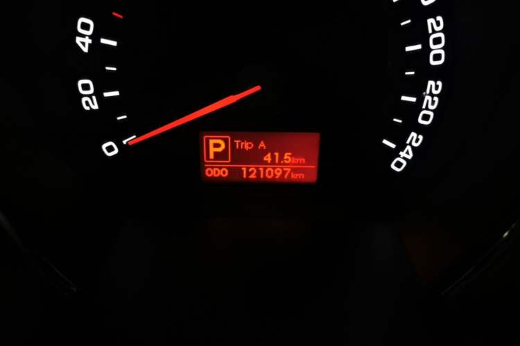 Used Kia Sportage R 2012 2.0L Automatic Two-Wheel Drive GLS Odometer Close Up