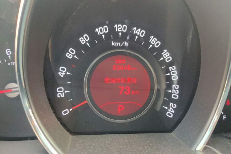 Used Kia Sportage R 2012 2.0L Automatic Two-Wheel Drive NAVI Odometer Close Up