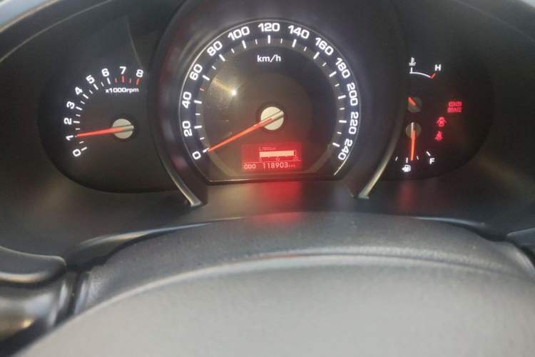 Used Kia Sportage R 2012 2.0L Manual Two-Wheel Drive GL Trim Odometer Close Up