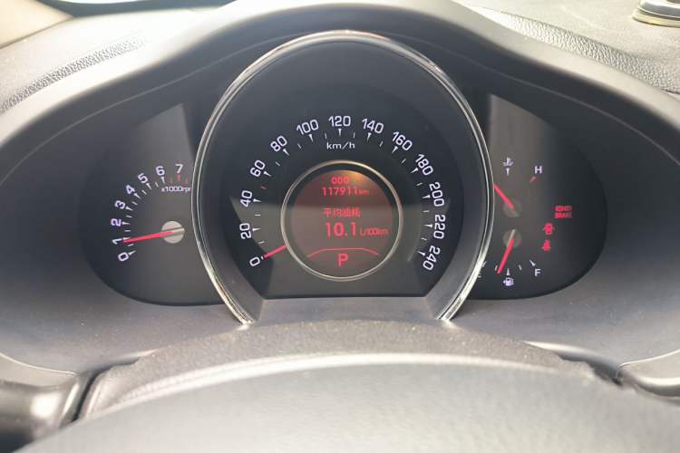 Used Kia Sportage R 2012 2.0L Automatic Two-Wheel Drive NAVI Odometer Close Up