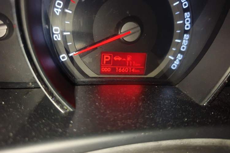 Used Kia Sportage R 2012 2.0L Automatic Two-Wheel Drive GLS Odometer Close Up