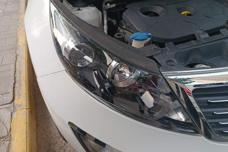 Used Kia Sportage R 2012 2.0L Automatic Two-Wheel Drive GLS Right Front Headlight