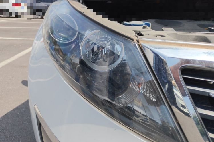 Used Kia Sportage R 2012 2.0L Automatic Two-Wheel Drive GLS Right Front Headlight