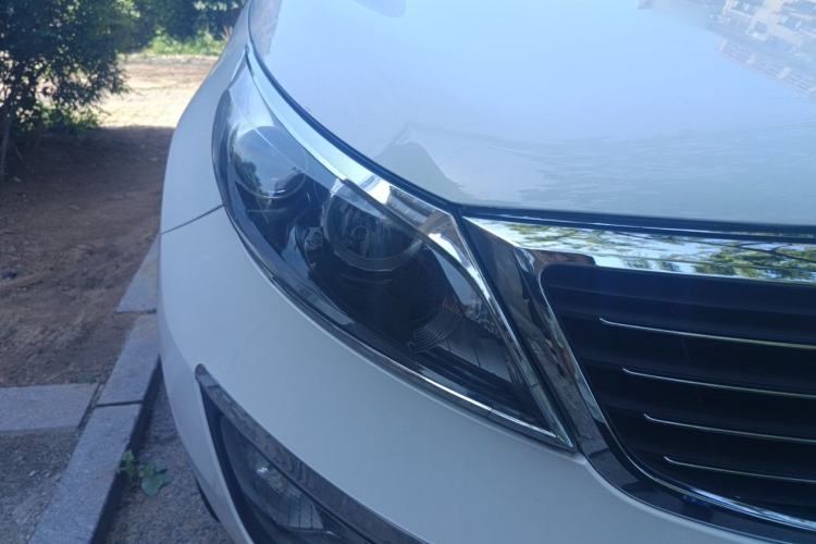Used Kia Sportage R 2012 2.0L Automatic Two-Wheel Drive NAVI Right Front Headlight