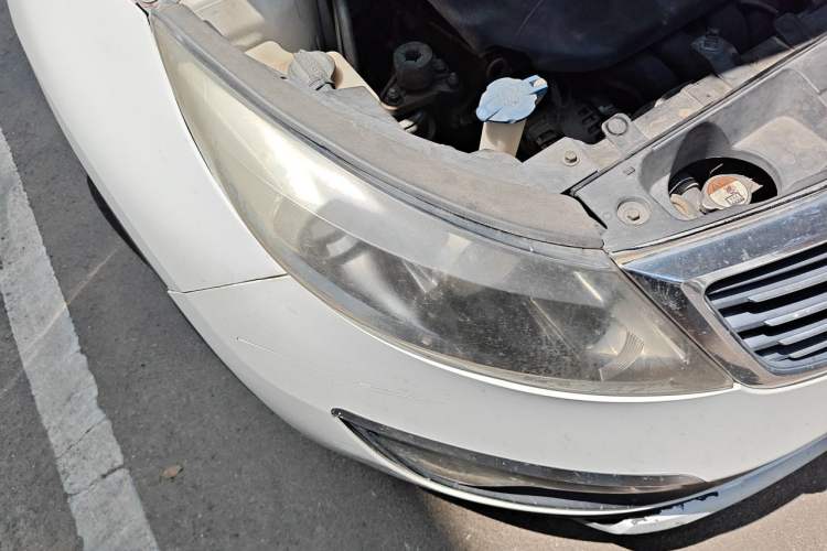 Used Kia Sportage R 2012 2.0L Automatic Two-Wheel Drive GLS Right Front Headlight