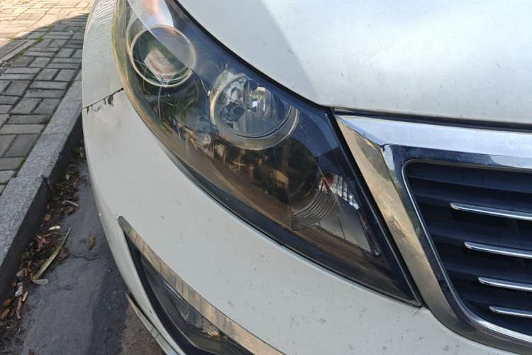 Used Kia Sportage R 2012 2.0L Automatic Two-Wheel Drive GLS Right Front Headlight