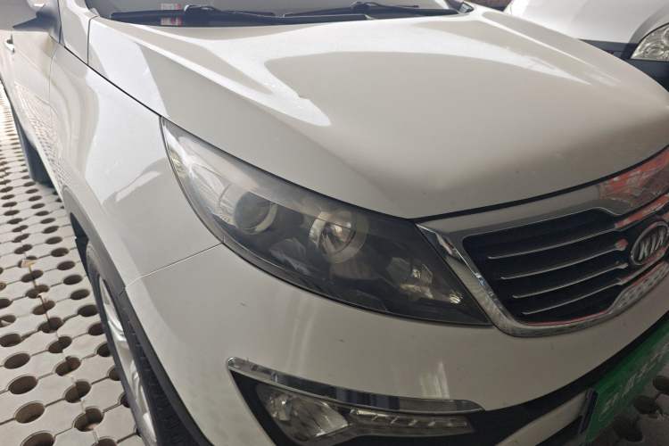 Used Kia Sportage R 2012 2.0L Manual Two-Wheel Drive GLS Right Front Headlight