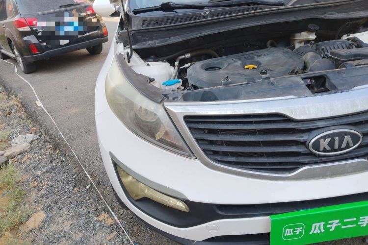 Used Kia Sportage R 2012 2.0L Automatic Two-Wheel Drive GL Trim Right Front Headlight