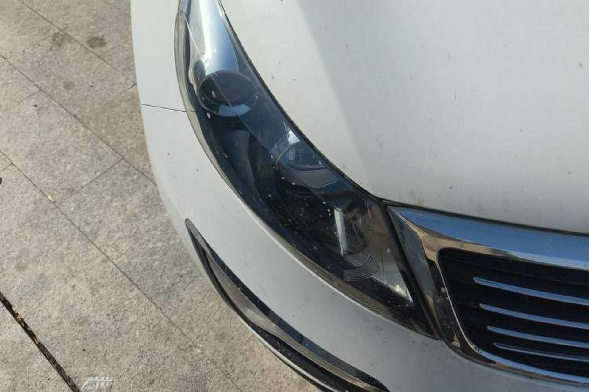 Used Kia Sportage R 2012 2.0L Automatic Two-Wheel Drive NAVI Right Front Headlight