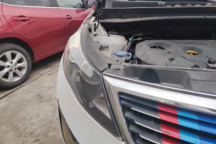 Used Kia Sportage R 2012 2.0L Automatic Two-Wheel Drive NAVI Right Front Headlight