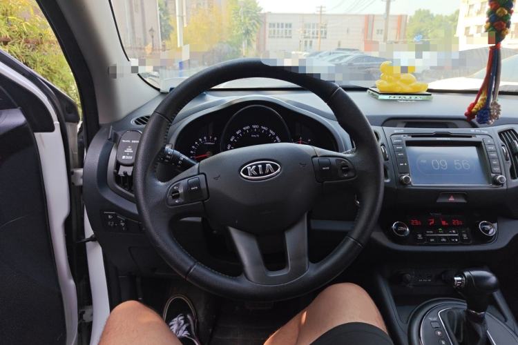 Used Kia Sportage R 2012 2.0L Automatic Two-Wheel Drive GLS Steering Wheel
