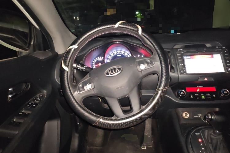 Used Kia Sportage R 2012 2.0L Automatic Two-Wheel Drive GLS Steering Wheel