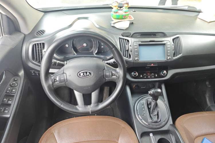 Used Kia Sportage R 2012 2.0L Automatic Two-Wheel Drive GLS Steering Wheel