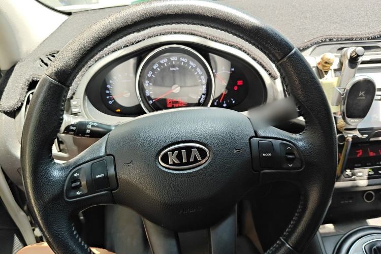 Used Kia Sportage R 2012 2.0L Automatic Two-Wheel Drive GLS Steering Wheel