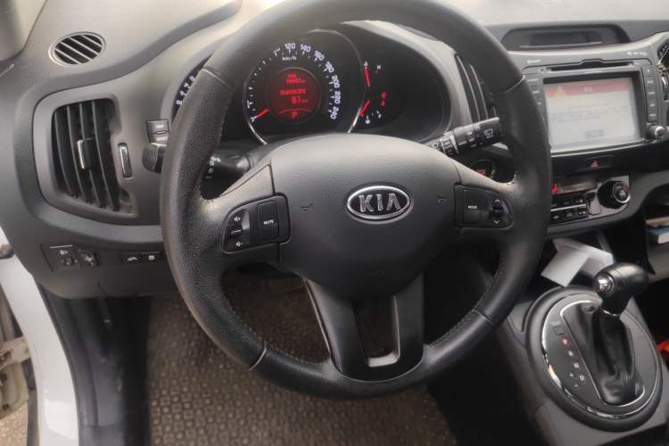 Used Kia Sportage R 2012 2.0L Automatic Two-Wheel Drive NAVI Steering Wheel