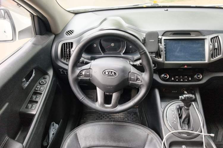 Used Kia Sportage R 2012 2.0L Automatic Two-Wheel Drive GLS Steering Wheel