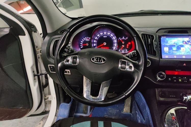 Used Kia Sportage R 2012 2.0L Automatic Two-Wheel Drive GLS Steering Wheel
