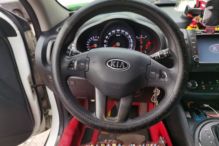 Used Kia Sportage R 2012 2.0L Automatic Two-Wheel Drive GL Trim Steering Wheel